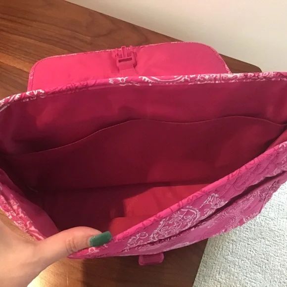 Vera Bradley Hot Pink White Stamped Paisley Lighten Up Nylon Messenger Bag Purse - Picture 9 of 9